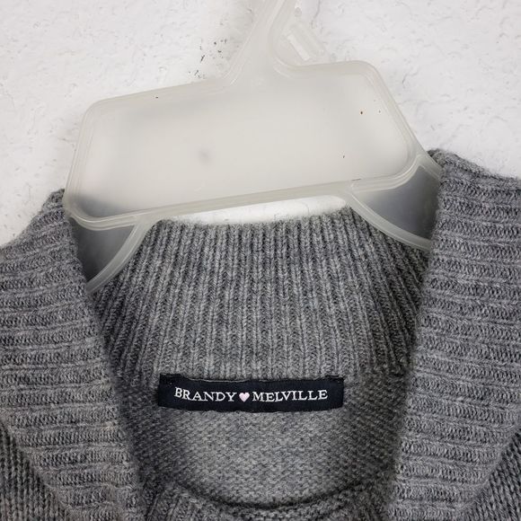 Brandy Melville Marlene Mock Neck Pullover Sweater - Picture 6 of 8
